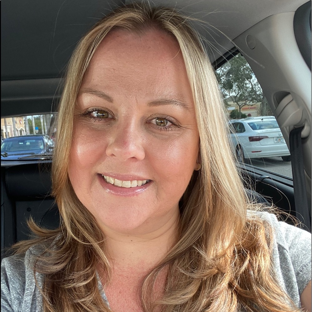 Meet your Posher, Carly